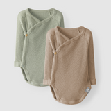 Baby Wickelbody mit Holzknopf